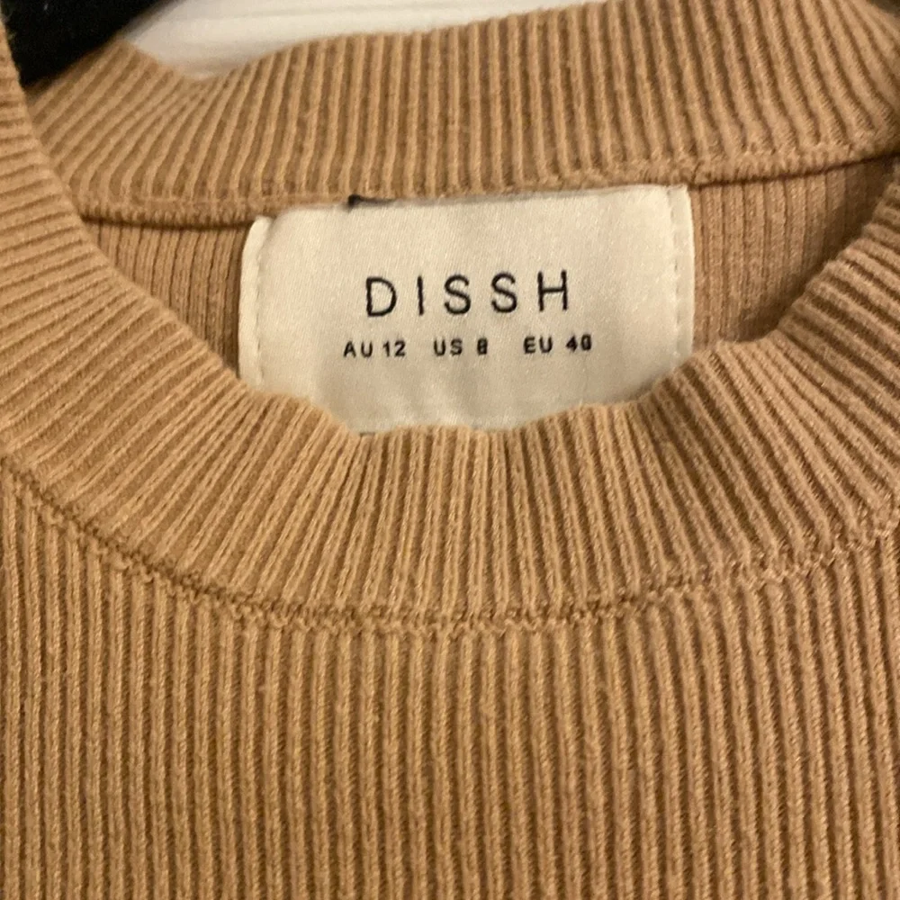 DISSH Tan Ribbed Tank - Picture 2 of 3